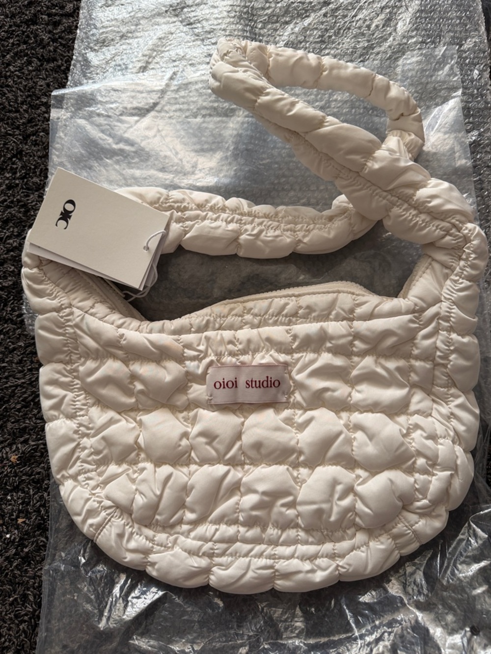 NWT oioi studio Quilted Cloud Crescent Shoulder Bag — Cream white